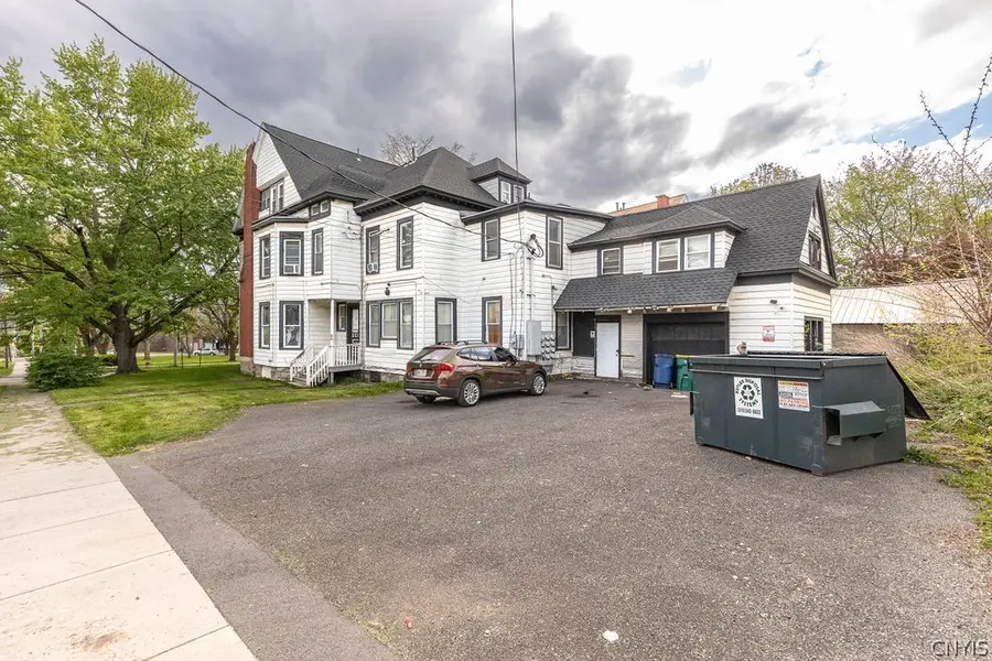900 Danforth Street, Syracuse, NY 13208 - #3