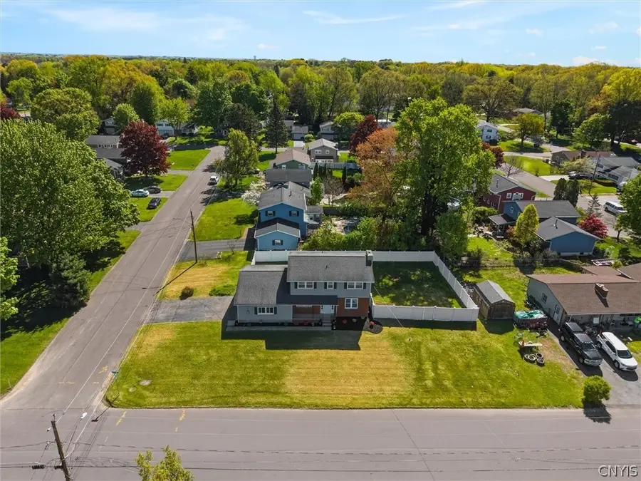 7586 Daphne Drive, Syracuse, NY 13212 - #3