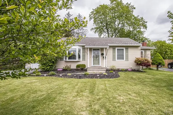 316 Washburn Drive, East Syracuse, NY 13057