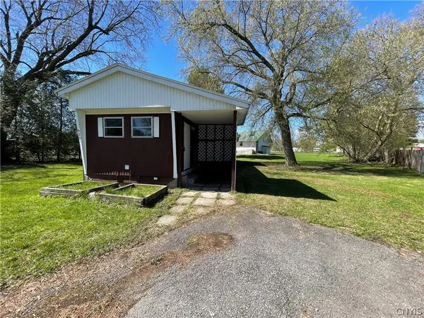 925 Albany Avenue, Ogdensburg, NY 13669
