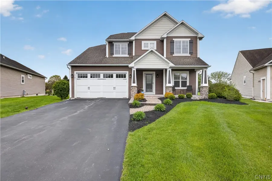 8195 Fenimore Court, Liverpool, NY 13090 - #2