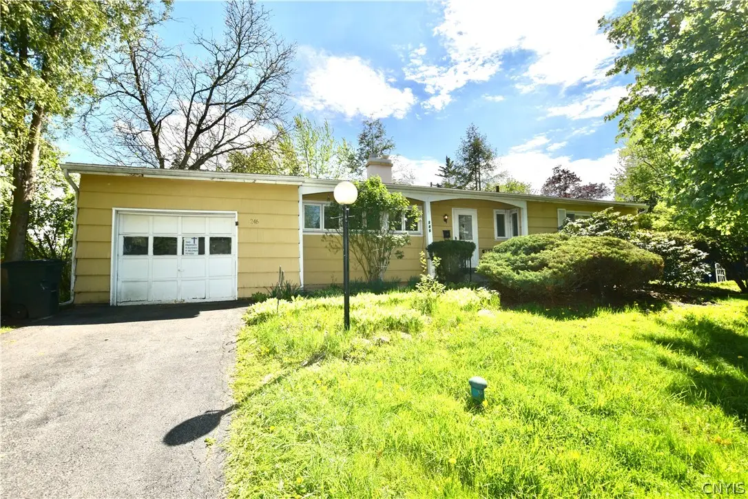 246 Blackberry Road, Liverpool, NY 13090 - #1