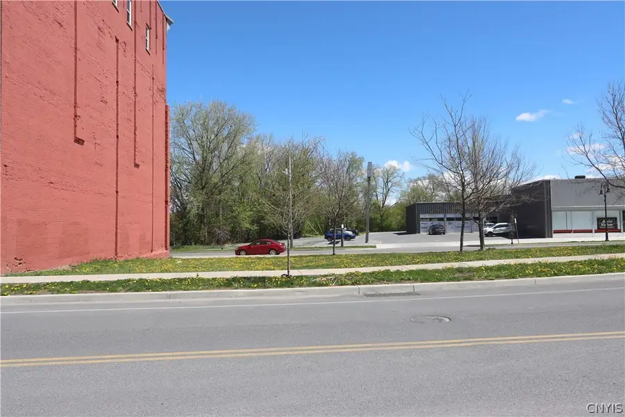 425 Court Street, Watertown, NY 13601 - #2
