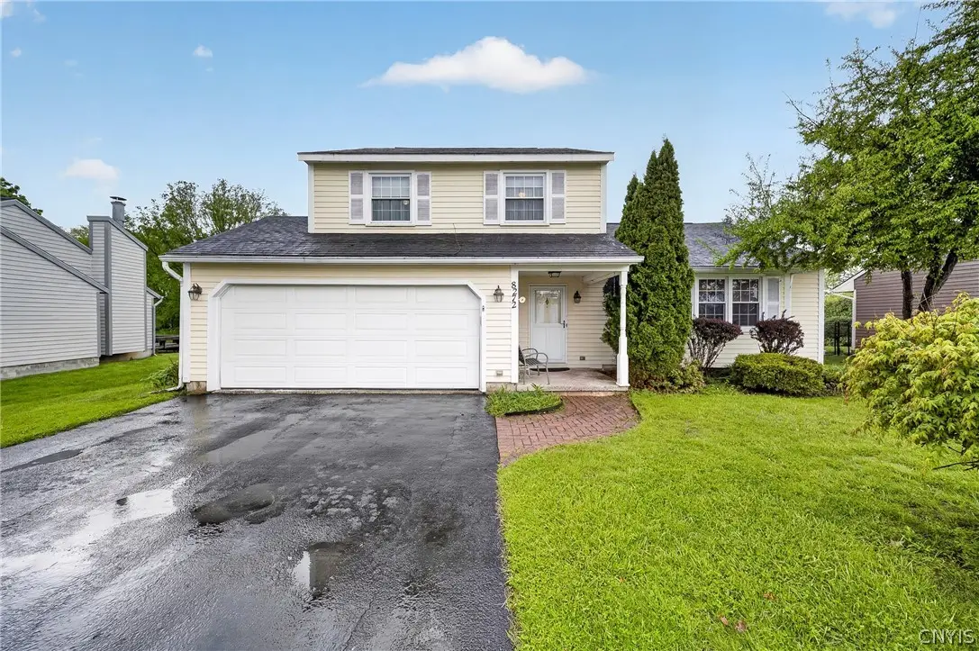 8272 Coconut Tree Drive, Liverpool, NY 13090 - #1