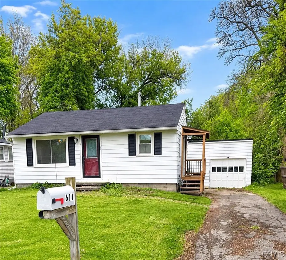 611 Cain Street, Chittenango, NY 13037 - #1