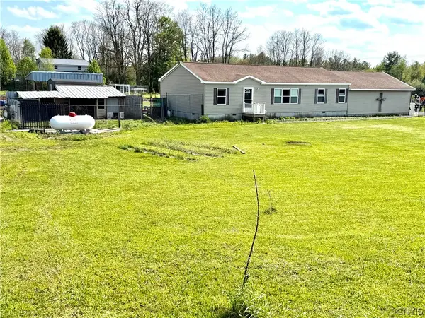 1456 County Route 48, Lacona, NY 13083
