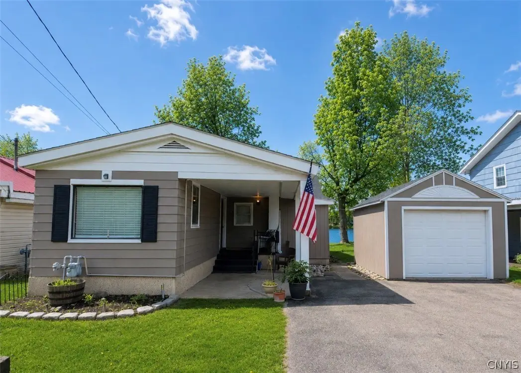 3356 Hayes Road, Baldwinsville, NY 13027 - #1