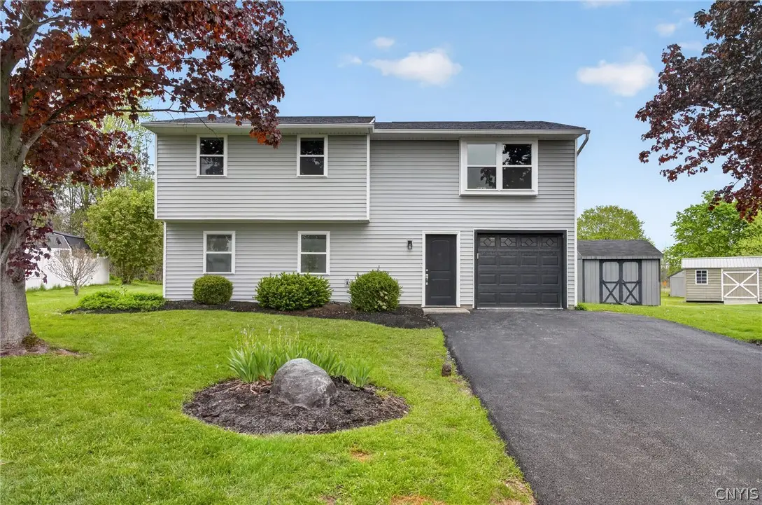 3728 Pendulum, Baldwinsville, NY 13027 - #1