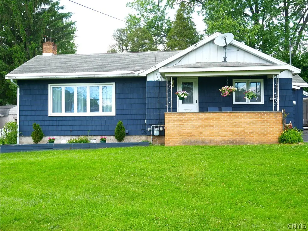 39 Young Avenue, New York Mills, NY 13417 - #1