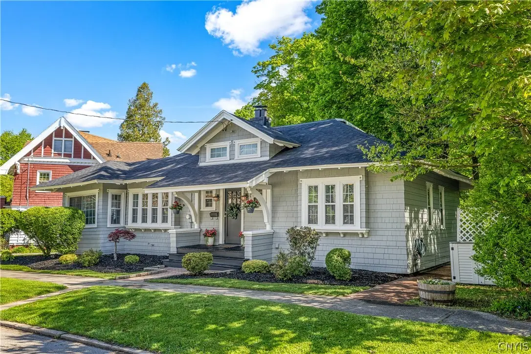 27 Beverly Place, Utica, NY 13501 - #1