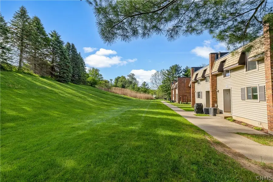 57 Chestnut Hills, New Hartford, NY 13413 - #2