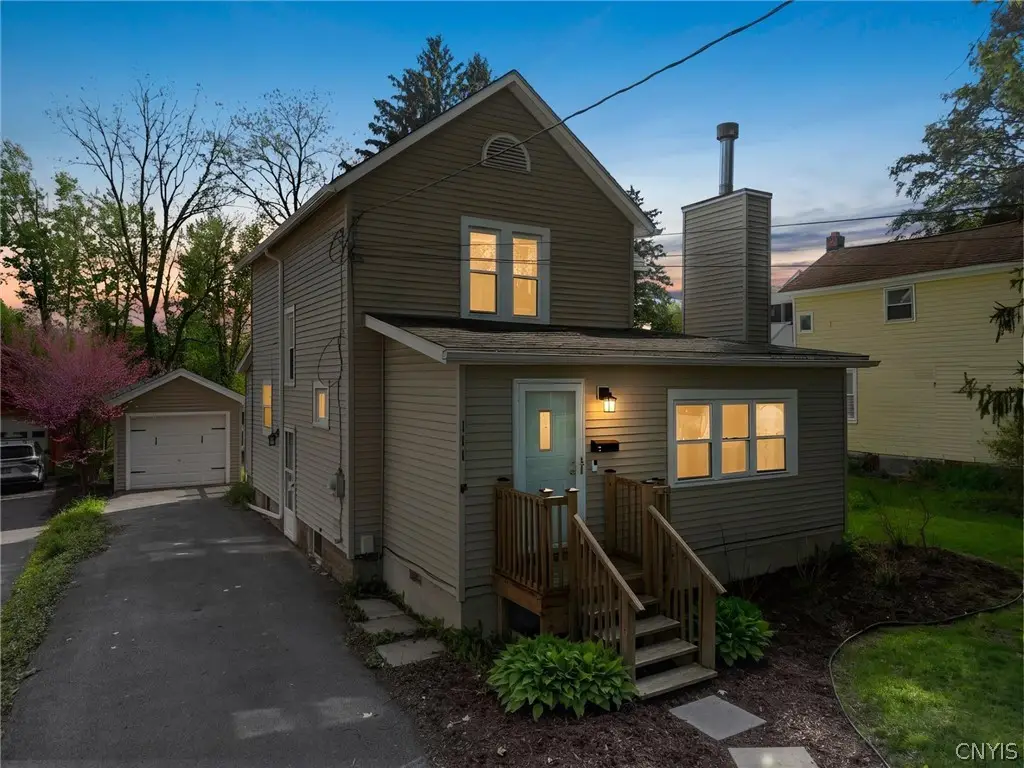 111 6th Street, Liverpool, NY 13088 - #1