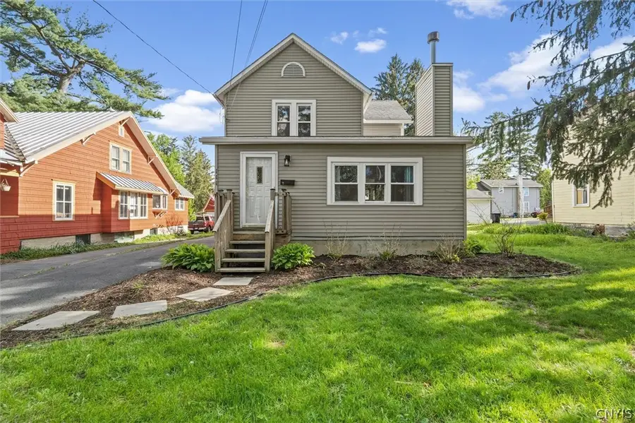 111 6th Street, Liverpool, NY 13088 - #2