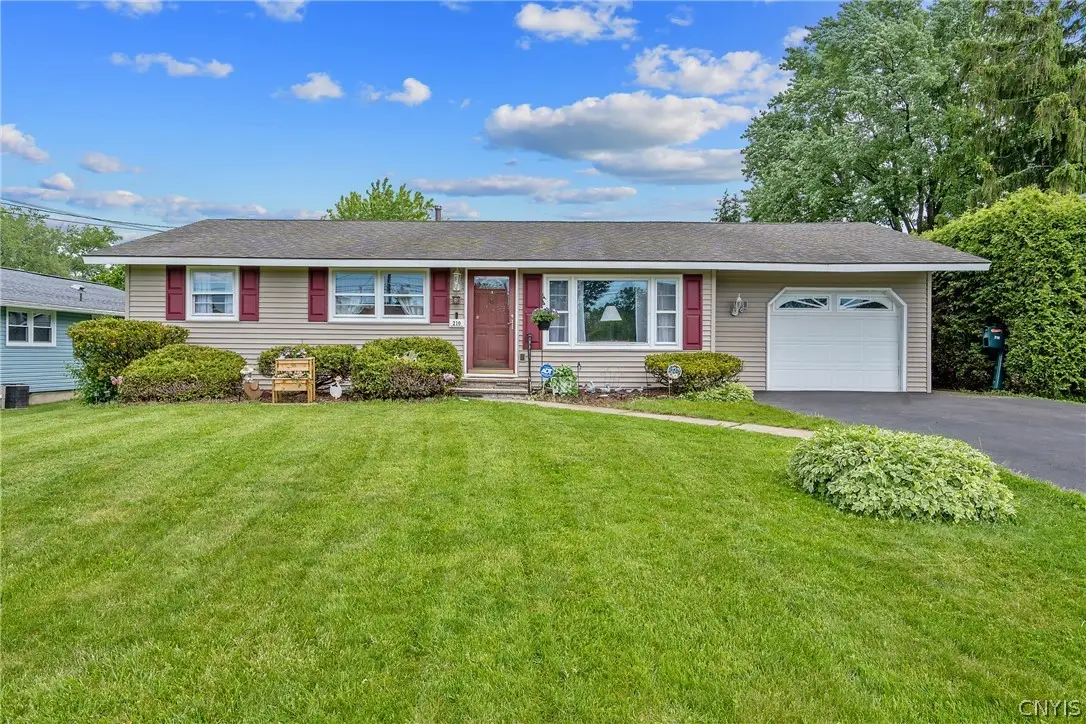 210 Skyview Drive, Liverpool, NY 13088 - #1