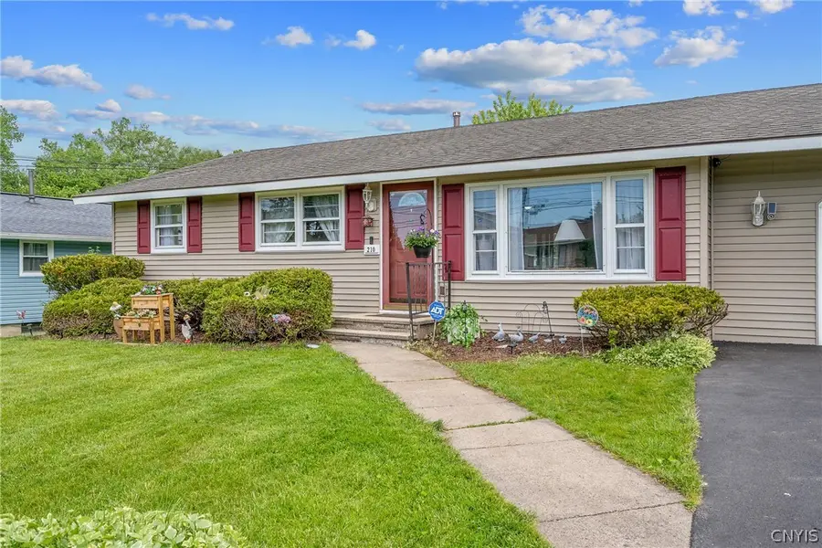 210 Skyview Drive, Liverpool, NY 13088 - #3