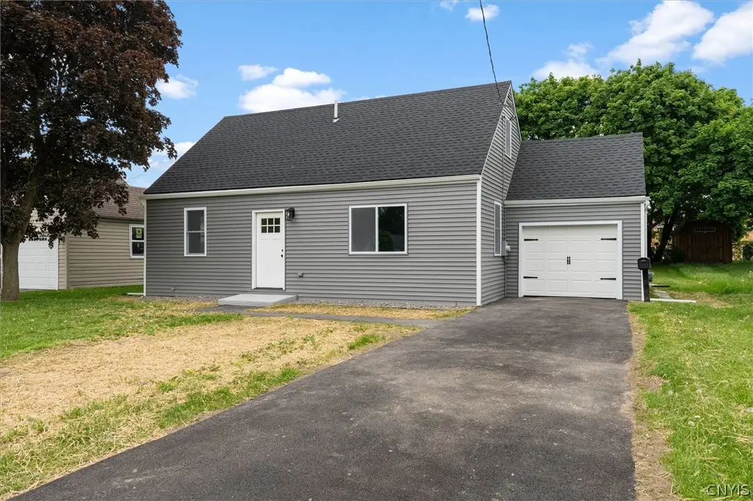 19 Grover Street, East Syracuse, NY 13057 - #1