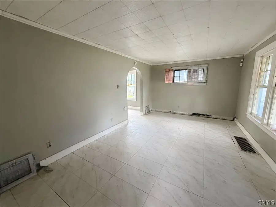 124 Baldwin Ave, Syracuse, NY 13205 - #3
