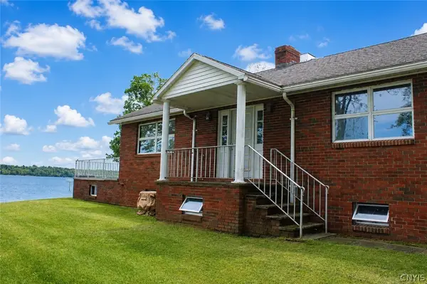 5854 W Lake Road, Auburn, NY 13021