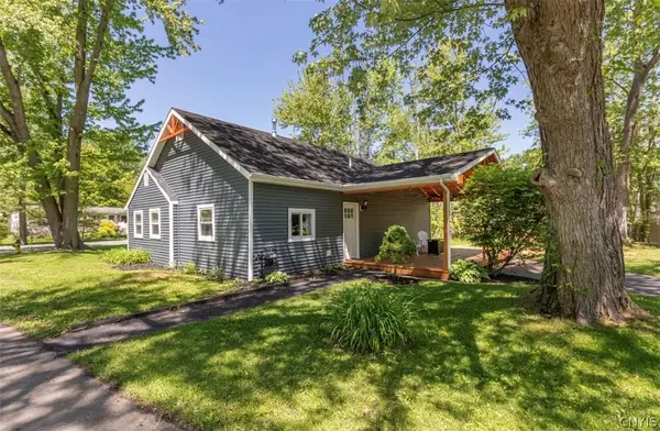 7766 Seneca Beach Drive, Baldwinsville, NY 13027