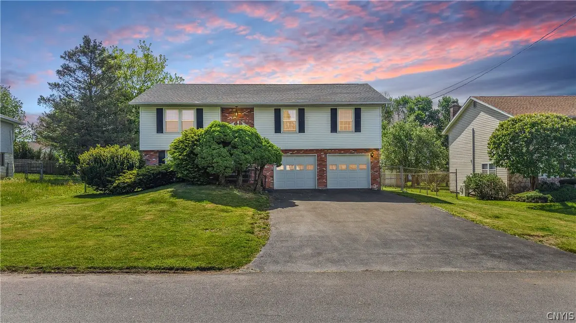 514 Woodburne Drive, Utica, NY 13502 - #1