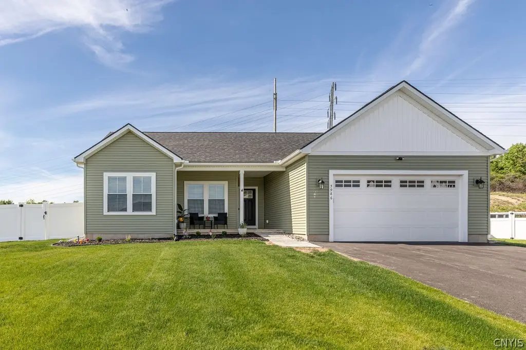5986 Paradise Circle, Syracuse, NY 13209 - #1