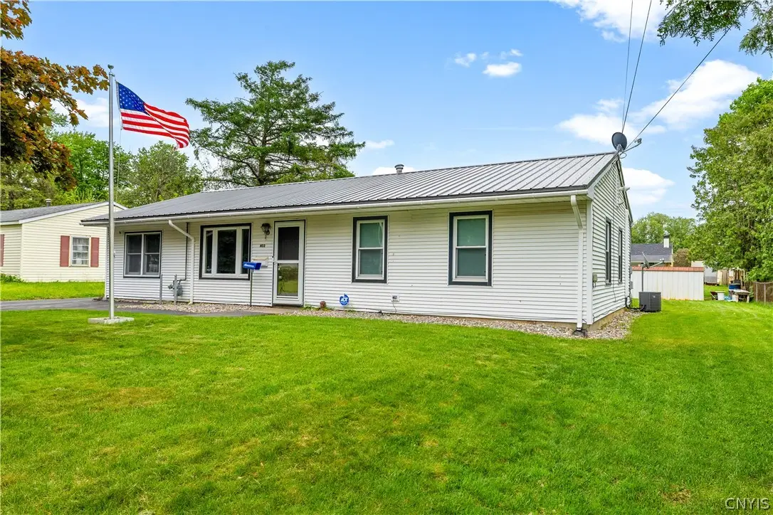 402 Richmond Road, Utica, NY 13502 - #1