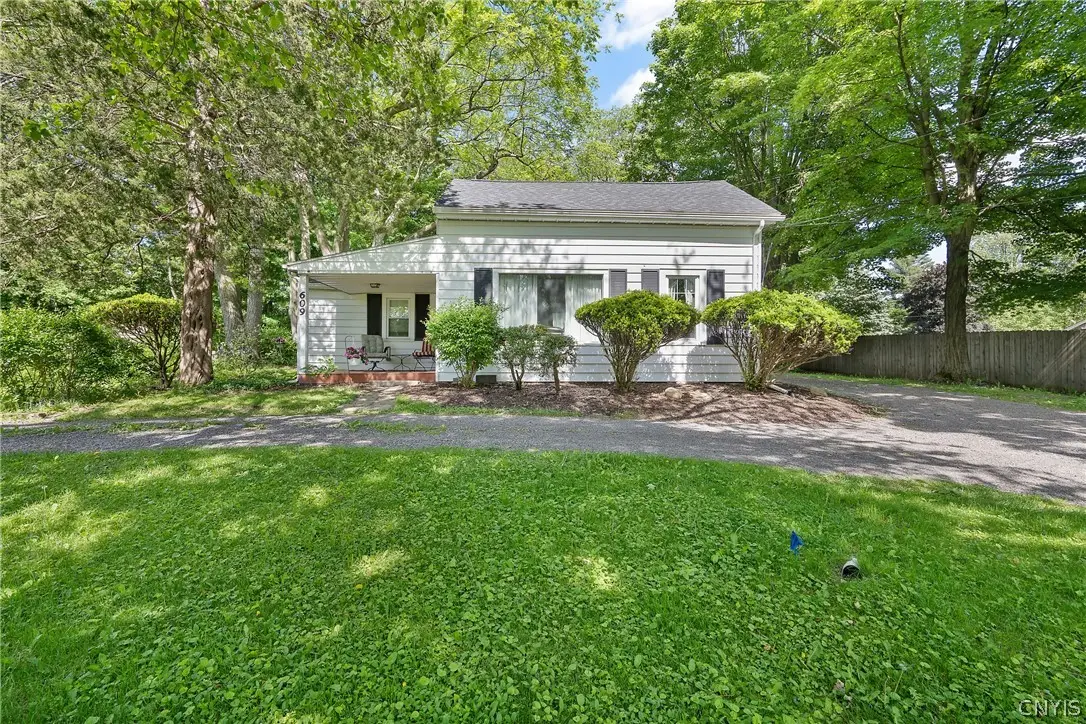 609 S Manlius Street, Fayetteville, NY 13066 - #1
