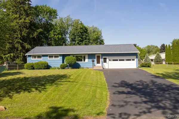 3 Trelign Drive, Syracuse, NY 13212