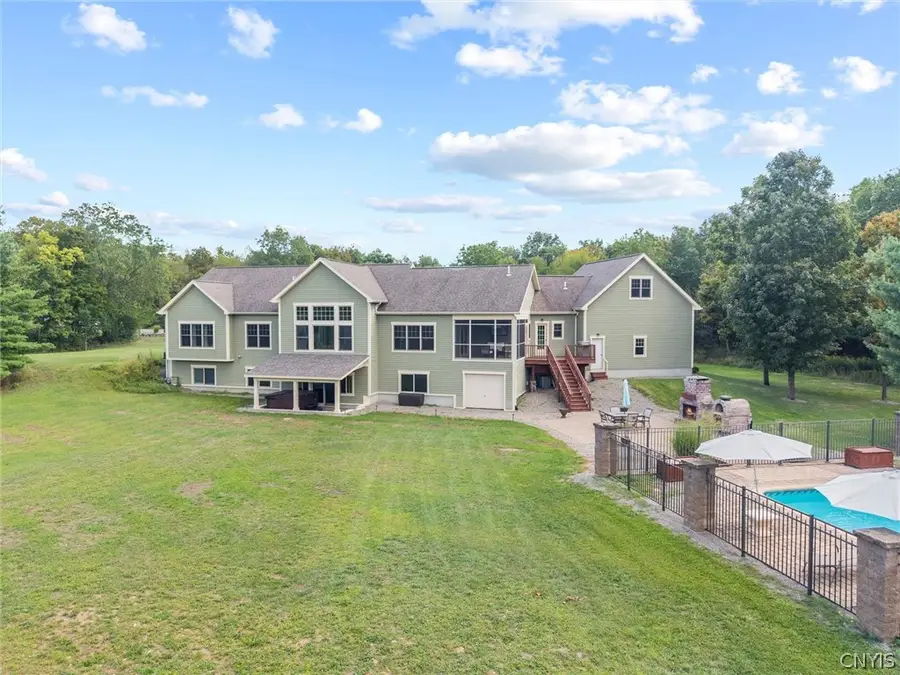 8456 Brae Leure Road, Manlius, NY 13104 - #2