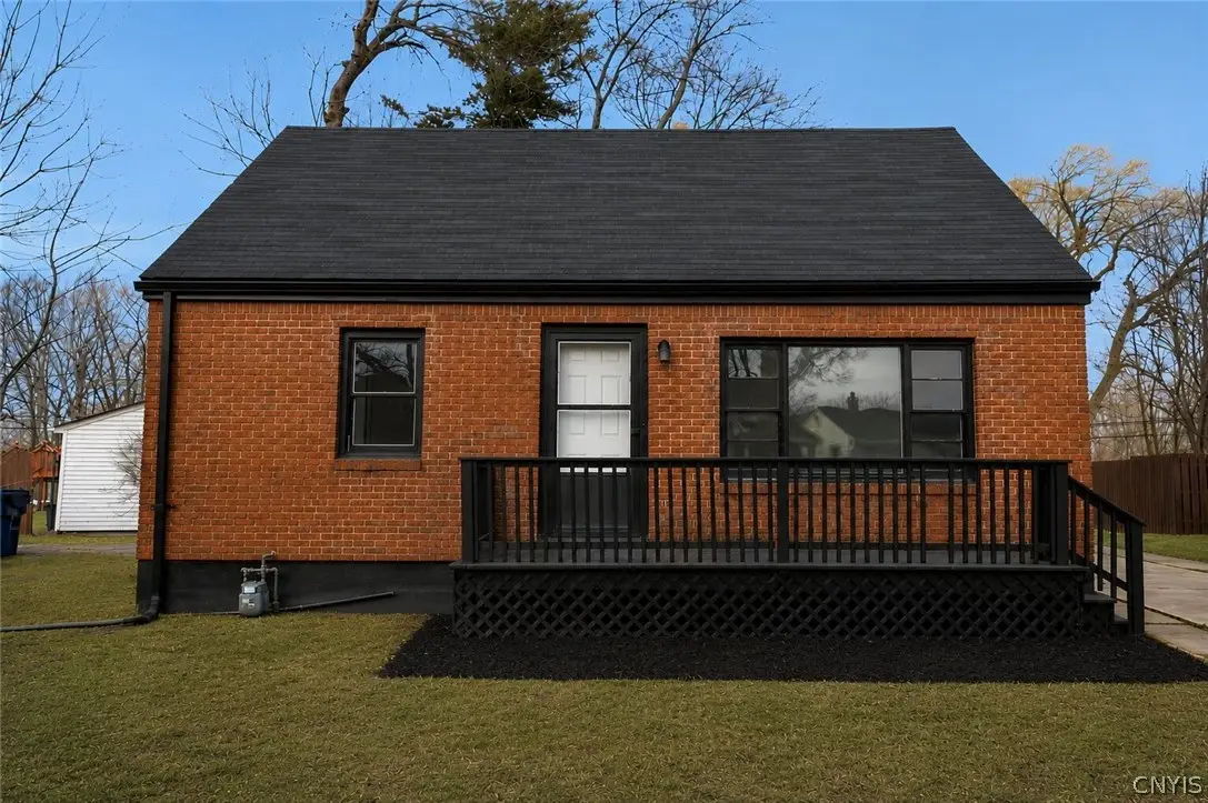 92 Sharon Parkway, Buffalo, NY 14218 - #1