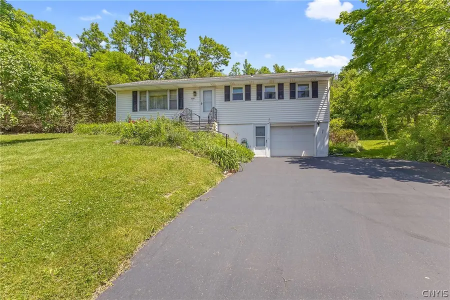 3659 Warners Road, Syracuse, NY 13209 - #2