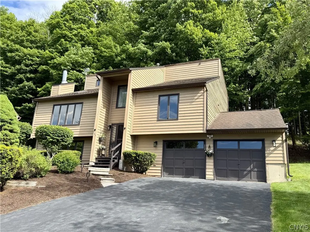 103 Viceroy Drive, Camillus, NY 13031 - #1