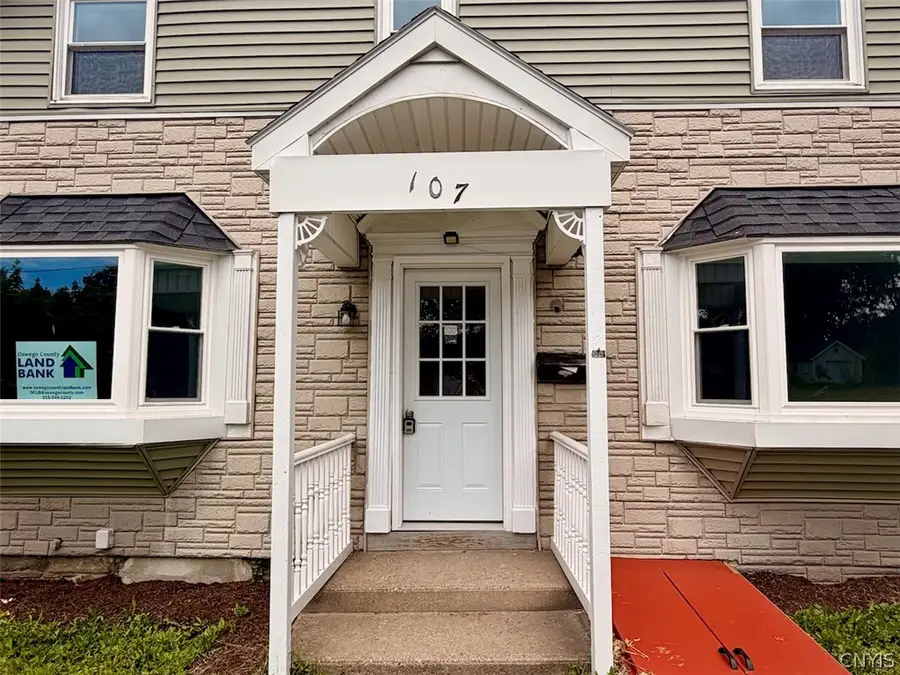 107 E Cayuga Street, Oswego, NY 13126 - #3