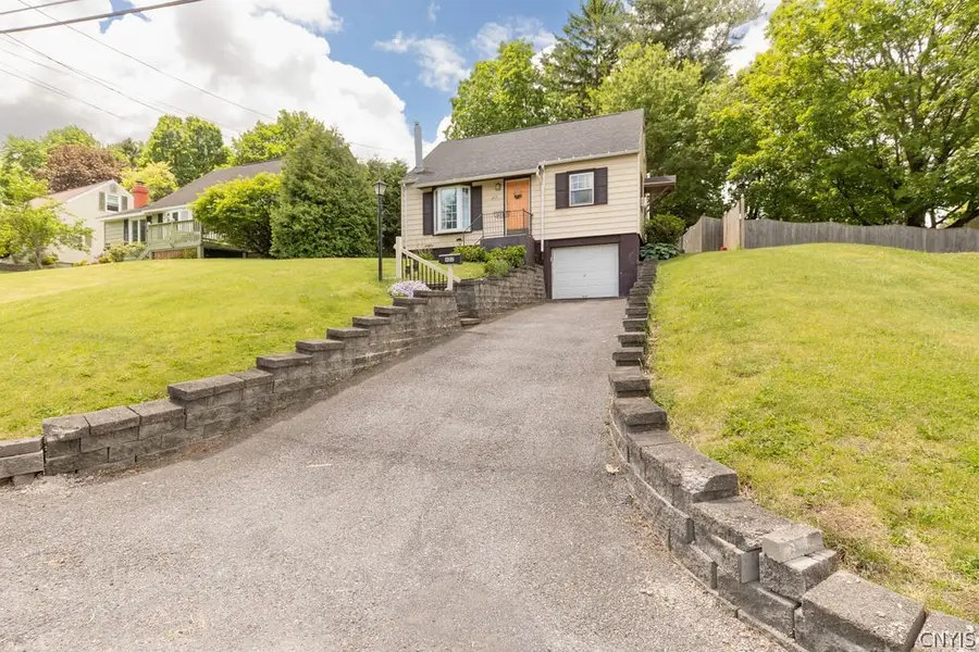 402 Beverly Drive, Syracuse, NY 13219 - #2