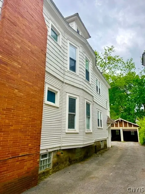 709 Clarendon Street #11, Syracuse, NY 13210 - #2