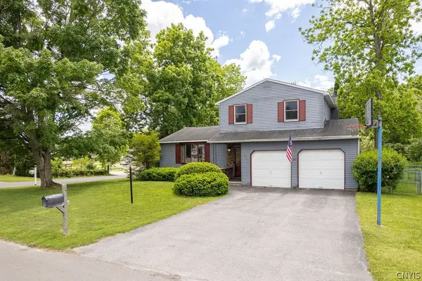 5471 Tourmaline Drive, Clay, NY 13041