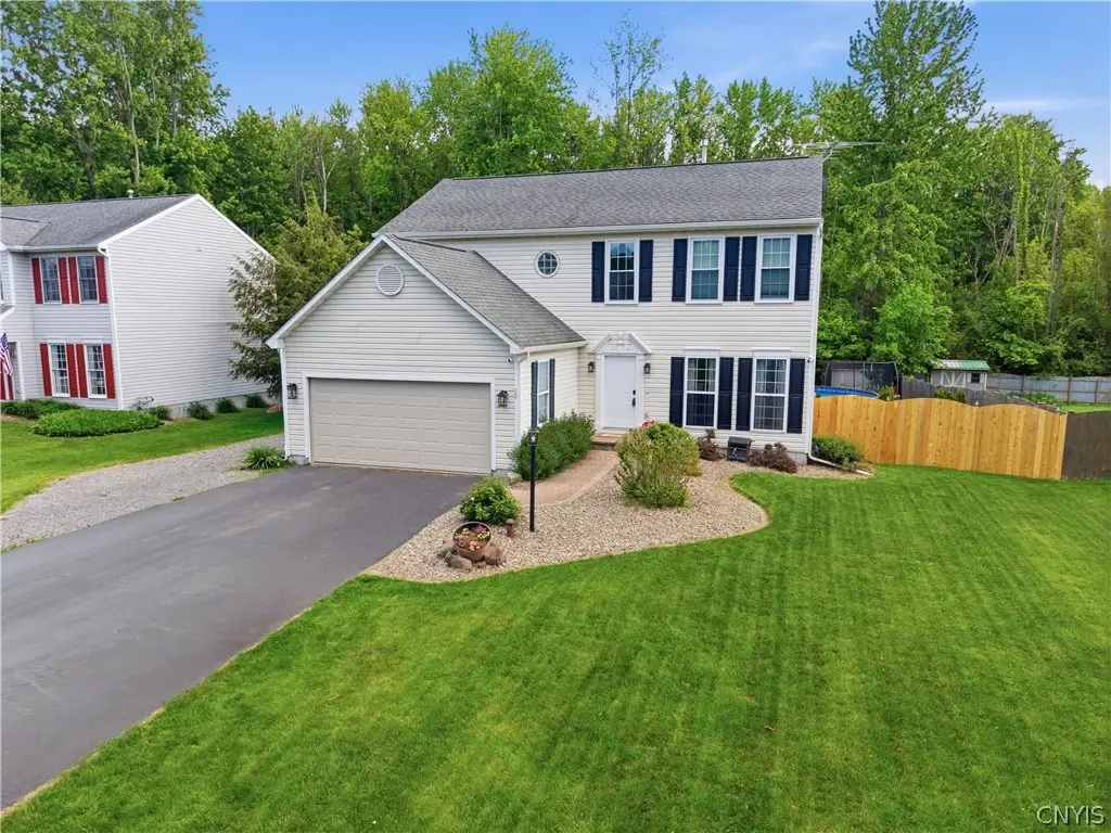 49 Chaucer Circle, Baldwinsville, NY 13027 - #1