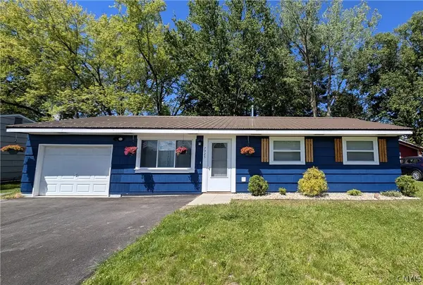 7925 Rinaldo Boulevard E, Bridgeport, NY 13030
