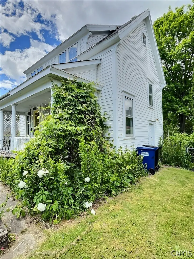 210 Grant Avenue, Syracuse, NY 13207 - #3