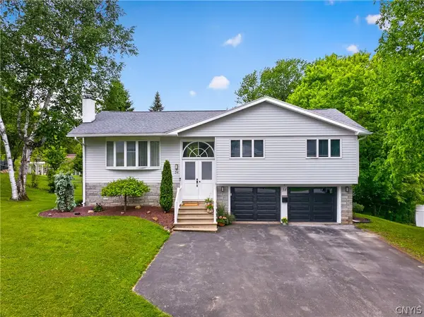 34 Janet Ter, New Hartford, NY 13413