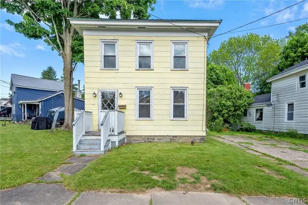 27 Ellen Street, Oswego, NY 13126