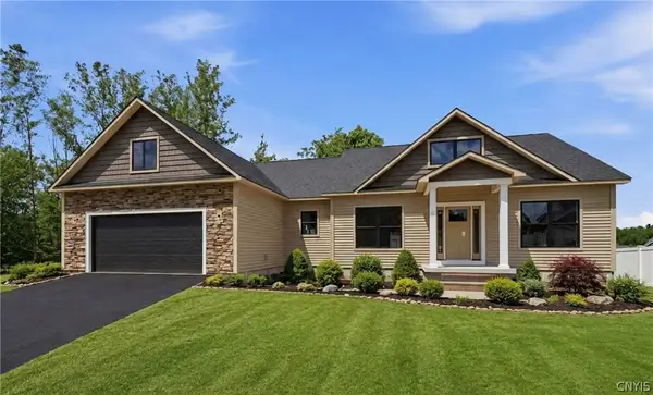3137 Stoney Pond Way, Baldwinsville, NY 13027
