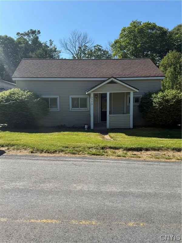9549 Crooked Hill Road, Sauquoit, NY 13456