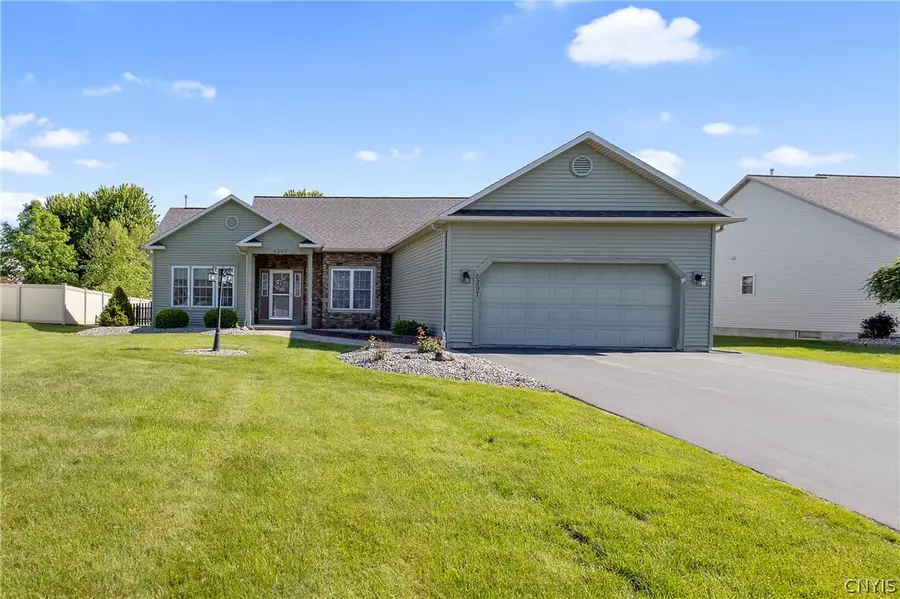 6297 Hessler Farm Path, Cicero, NY 13039 - #2