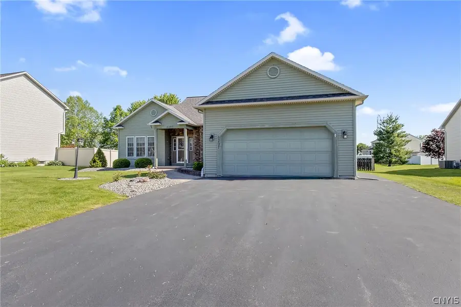 6297 Hessler Farm Path, Cicero, NY 13039 - #3