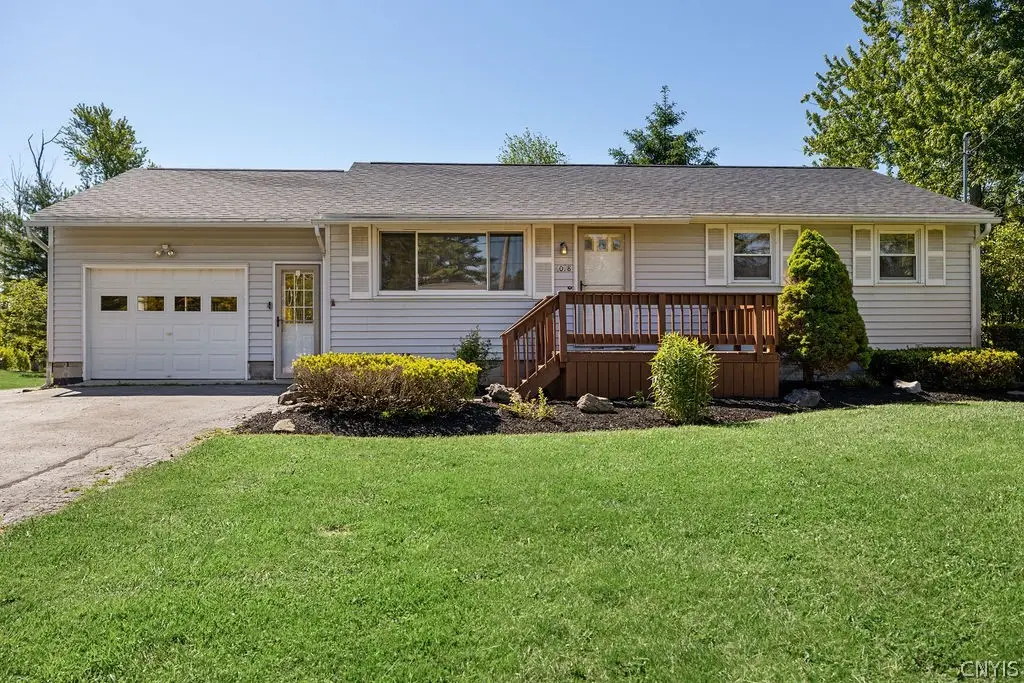 6098 Lakeshore Road, Cicero, NY 13039 - #1