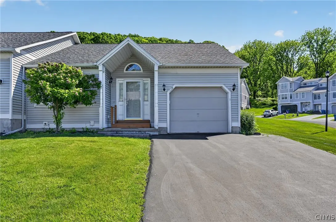 119 Timber Wolf Circle, Syracuse, NY 13209 - #1