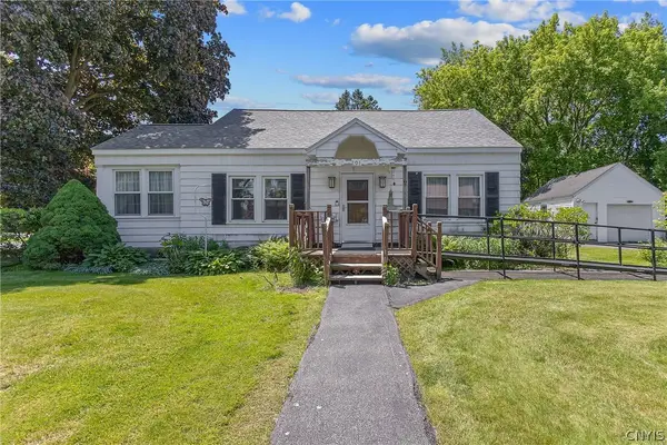 201 Sheridan Road, Liverpool, NY 13090