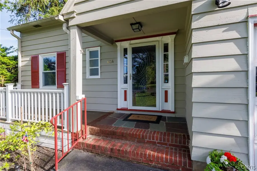 634 Mertens Avenue, Syracuse, NY 13203 - #3