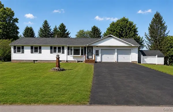 42 Hillview Dr, Central Square, NY 13103